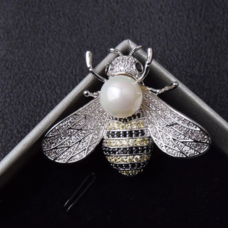 Broche abeille